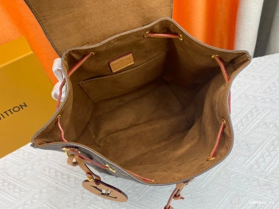 WIS LOUIS VUITTON MONTSOURIS PM 0112